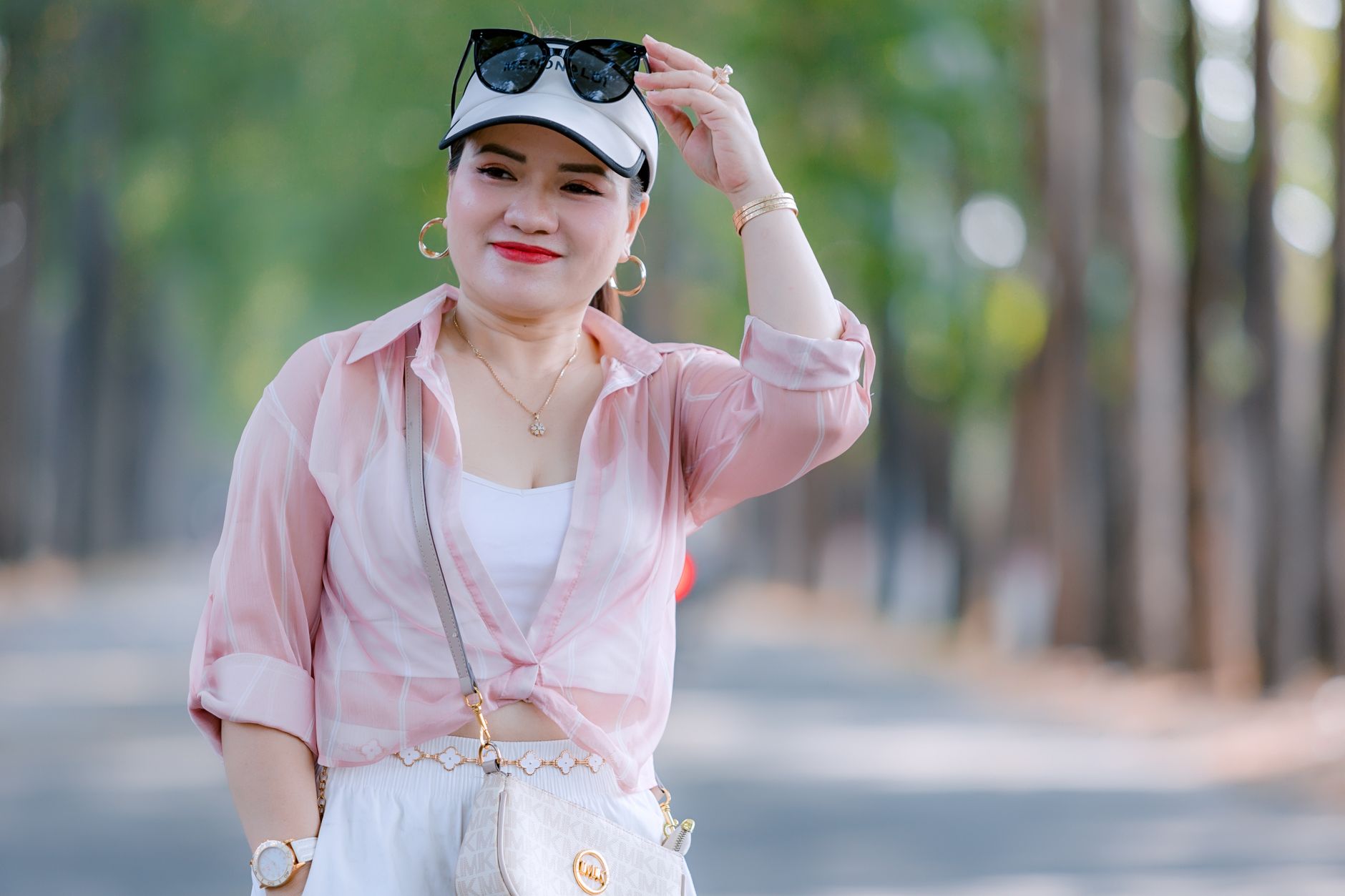 Les 3 types de vêtements rose que vous pouvez porter cet été