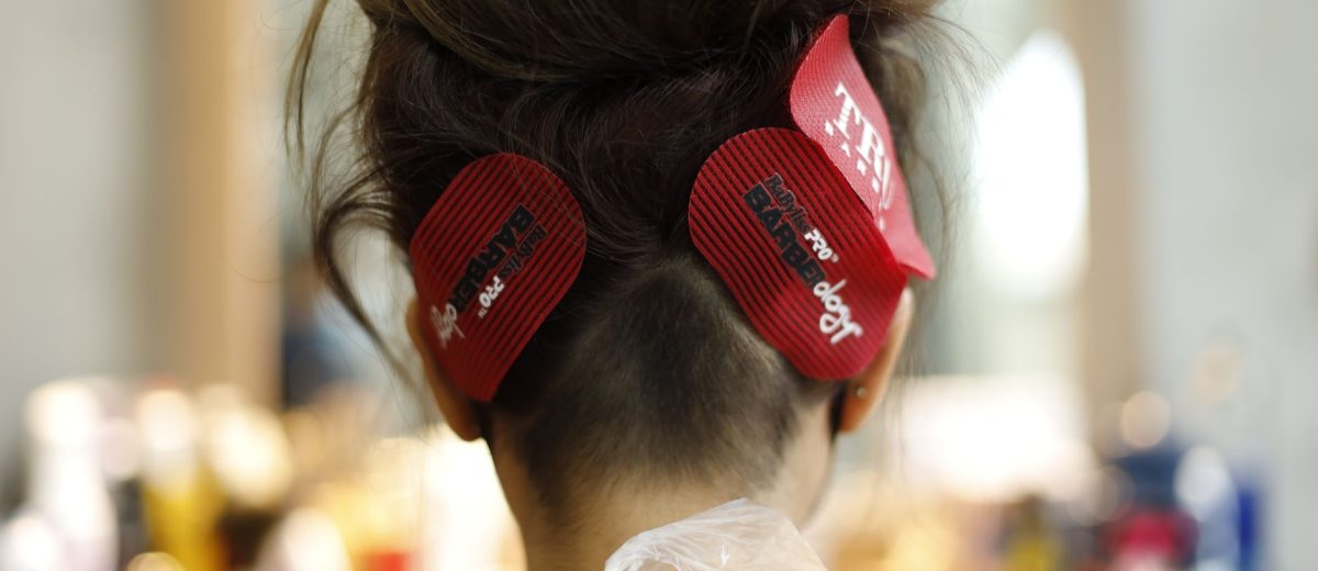 Homme : comment réaliser une teinture de cheveux sans dégâts ?