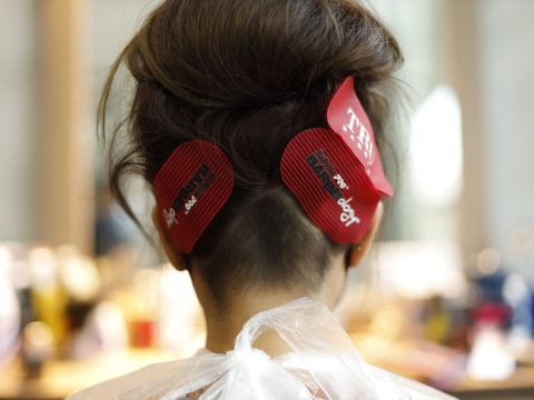 Homme : comment réaliser une teinture de cheveux sans dégâts ?