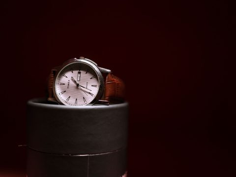 Révolutionnez votre Style: Le Guide Ultime pour Choisir la Montre qui Fait Vibrer votre Personnalité