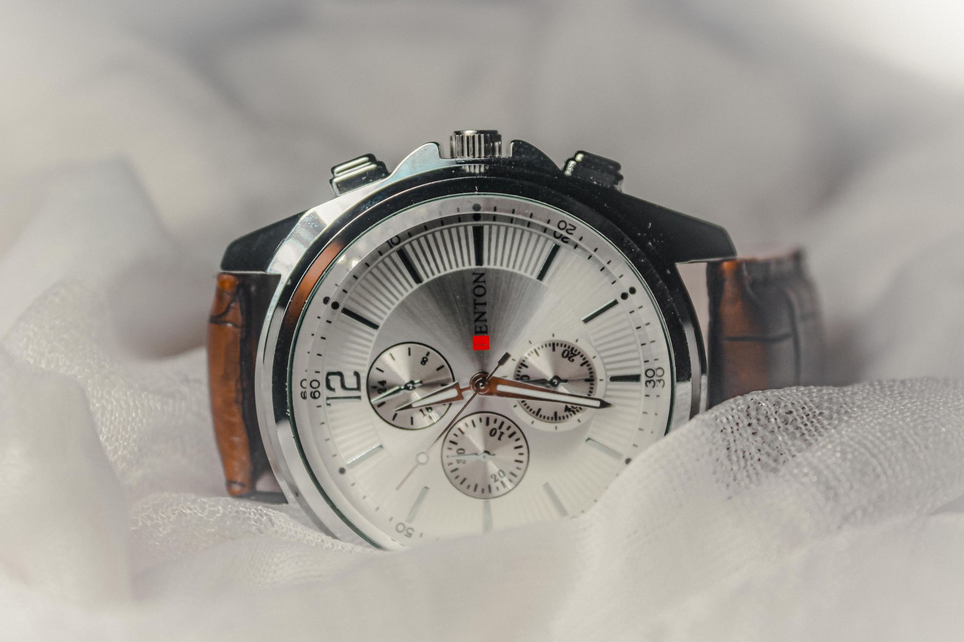 Décryptage des Montres Tendances sur les Réseaux Sociaux : Les Modèles qui Enflamment Instagram !