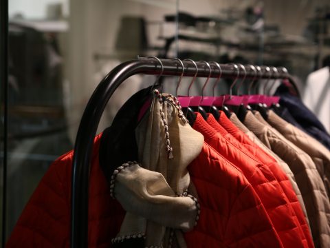 Découverte de Róhe : un monde où mode et luxe se rencontrent