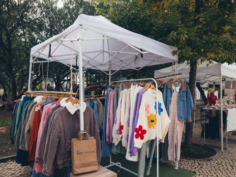 La marque Rev : une révolution de la mode en alliant écologie et travail flexible