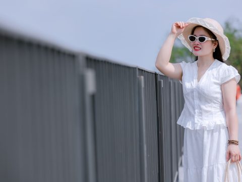 Comment choisir les accessoires parfaits pour votre robe imprimée ?