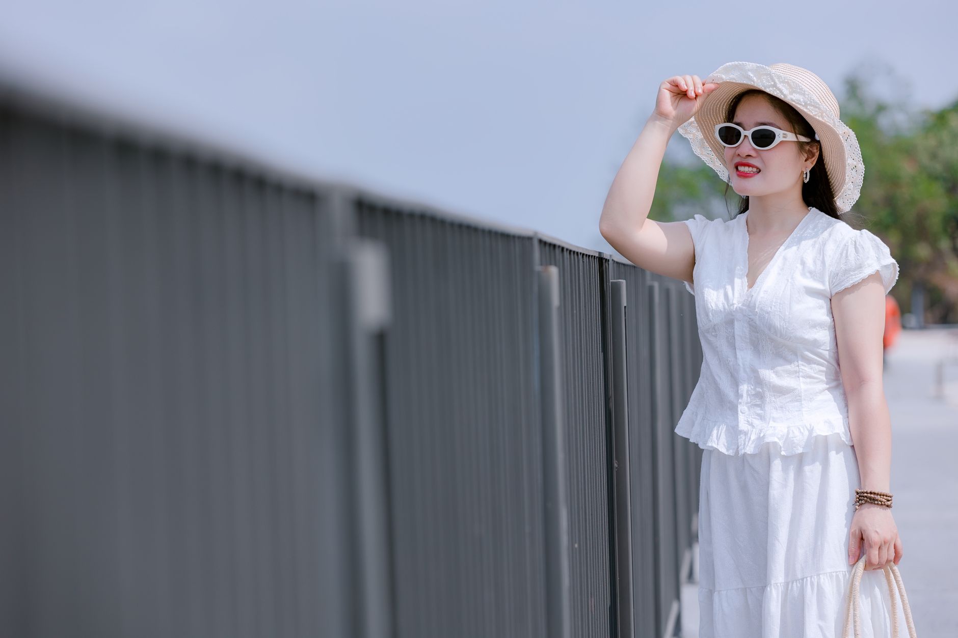 Comment choisir les accessoires parfaits pour votre robe imprimée ?