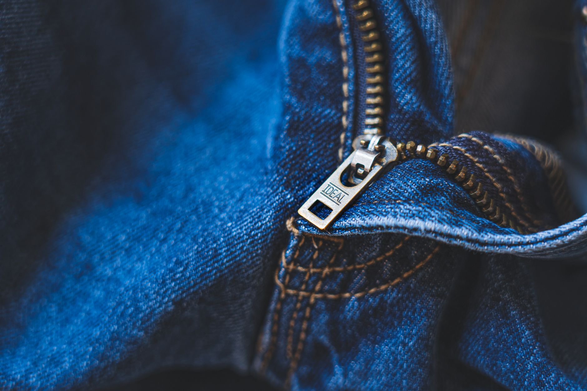 Comment choisir une jupe en jean femme en quelques points
