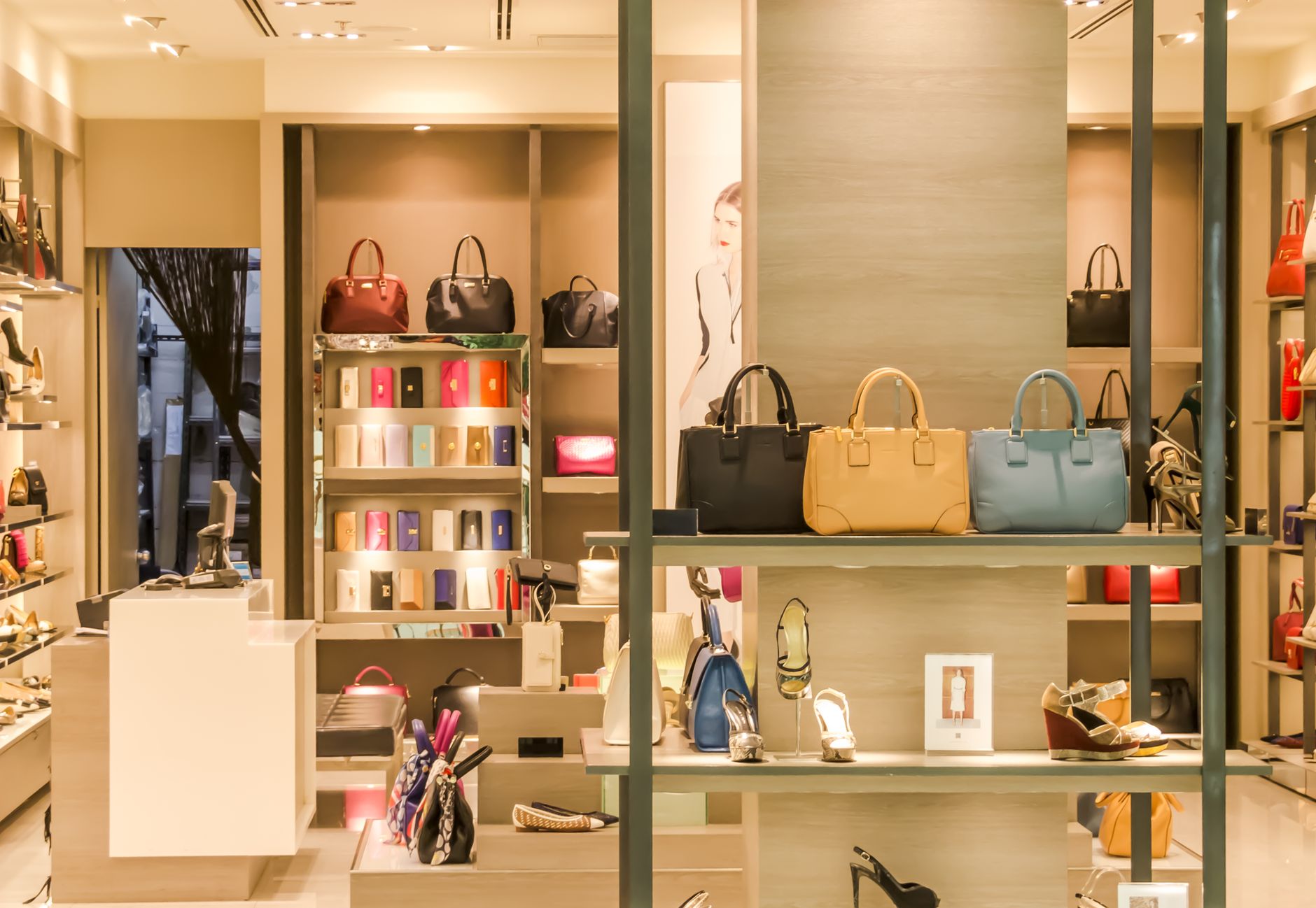 Quiet Luxury : comment les sacs discrets prennent le pouvoir cet été 2025
