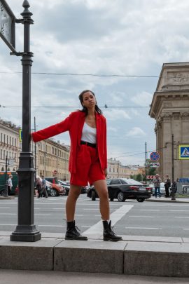 Conseils mode pour fille de 12 ans : jouer avec style et confort