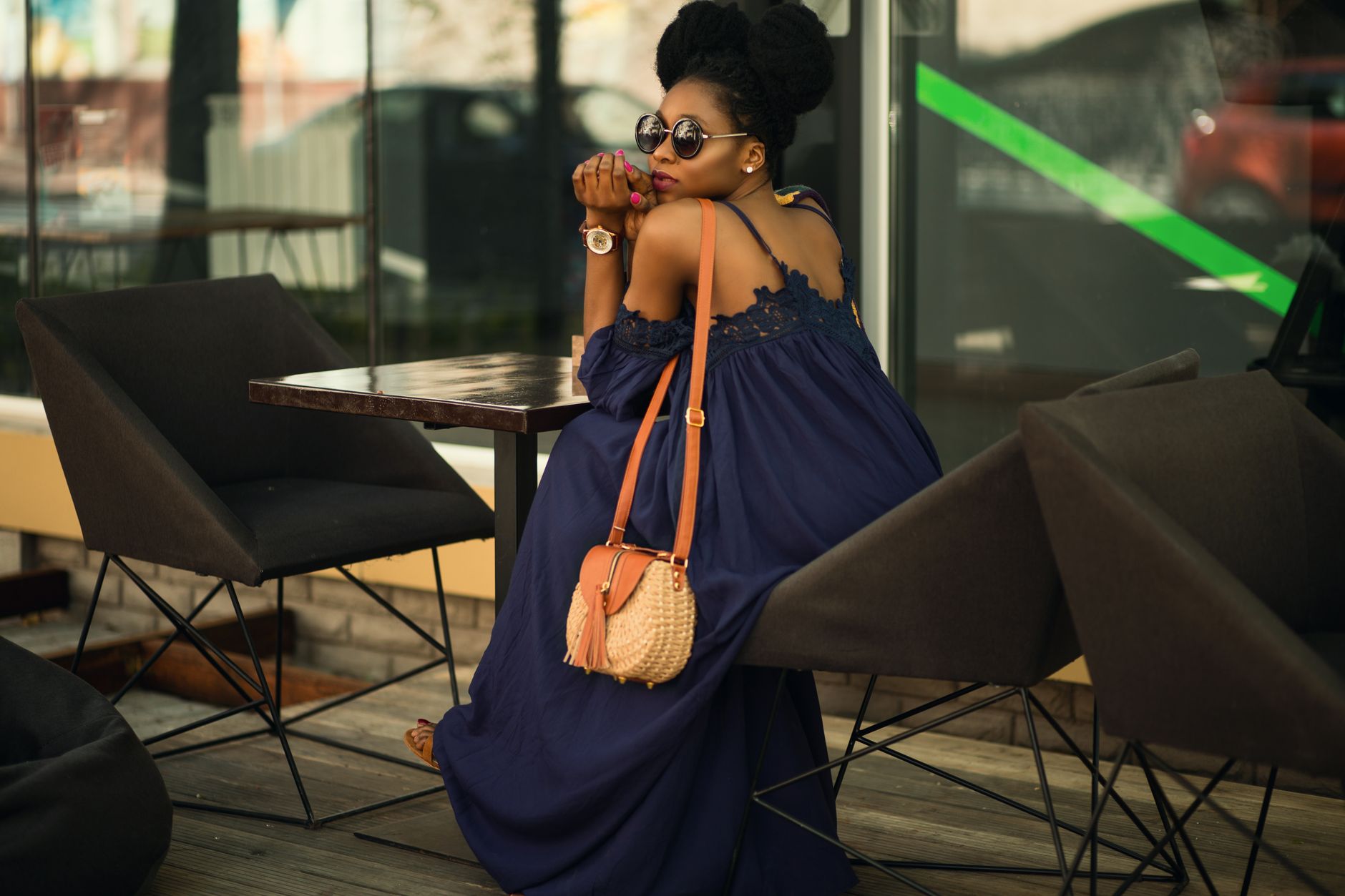 Robes drop‑waist en denim: la confort-attitude stylée adoptée par Rochelle Humes en version ASOS