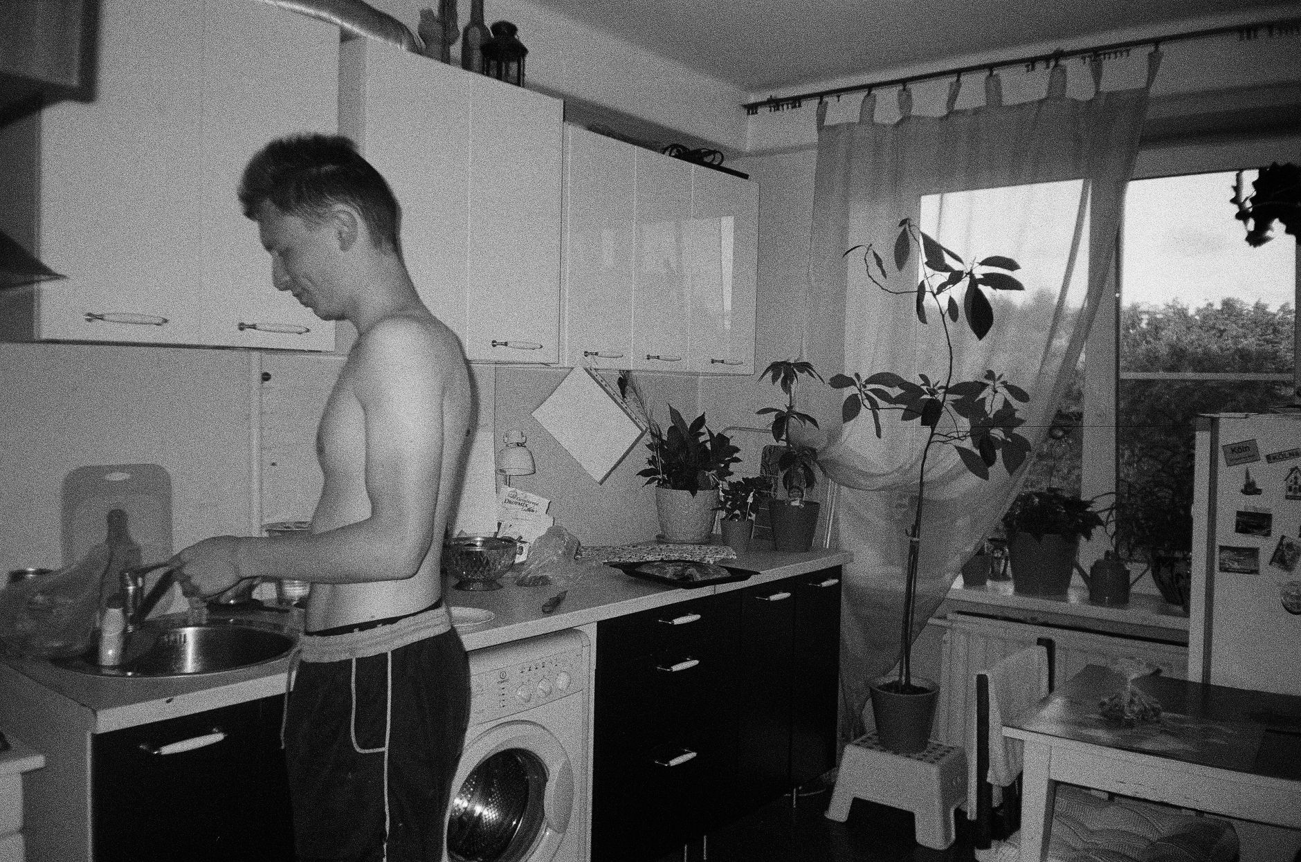 Les sacs cabas oversize qui remplacent le mini-sac cette saison