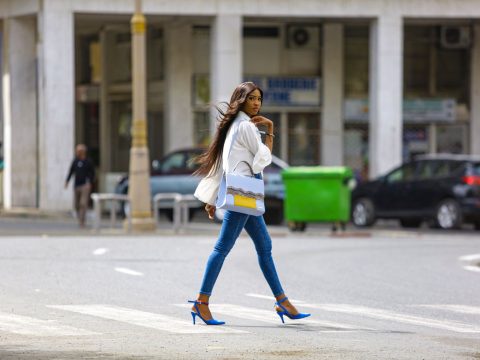 Comment s’habiller pour des obsèques ? Conseils et codes vestimentaires en France