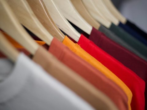 Associer les couleurs en mode : guide pratique
