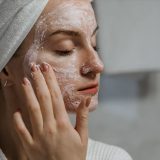 Routine de soin du visage : les 3 gestes essentiels