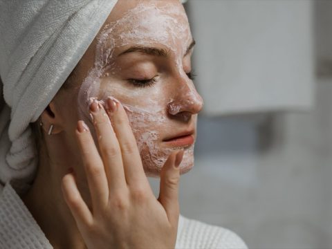 Routine de soin du visage : les 3 gestes essentiels
