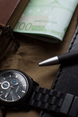 Sacoche, portefeuille, ceinture : les accessoires qui font une tenue homme