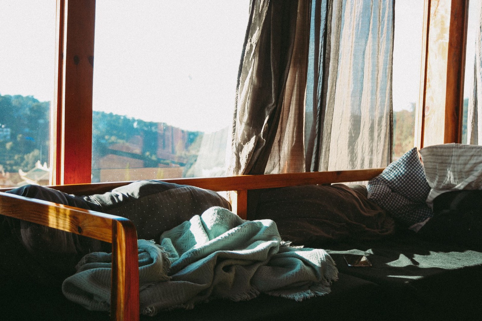 Comment bien choisir son oreiller : le guide pour dormir vraiment mieu