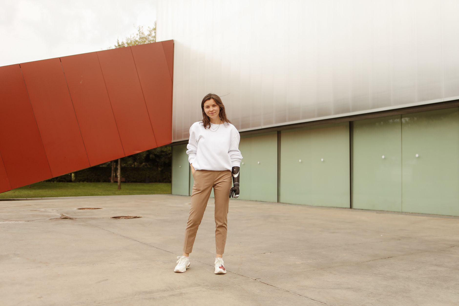 Transformez votre style cet automne avec le pantalon chic de Letizia d'Espagne