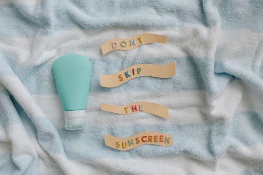 Protection solaire au quotidien : ce que révèle vraiment l'étiquette