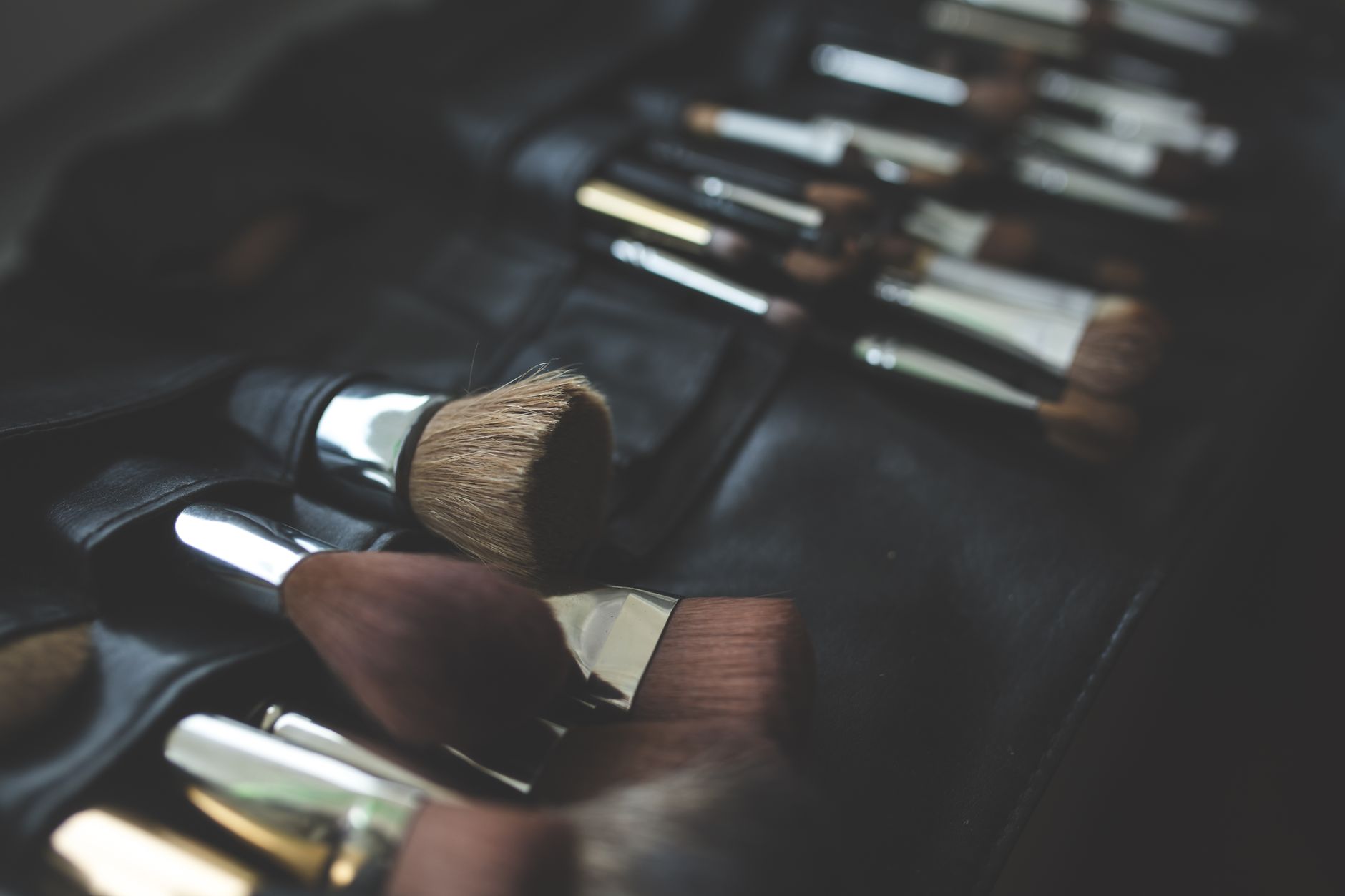 Pat McGrath : la magicienne du maquillage qui transforme les tendances beauté