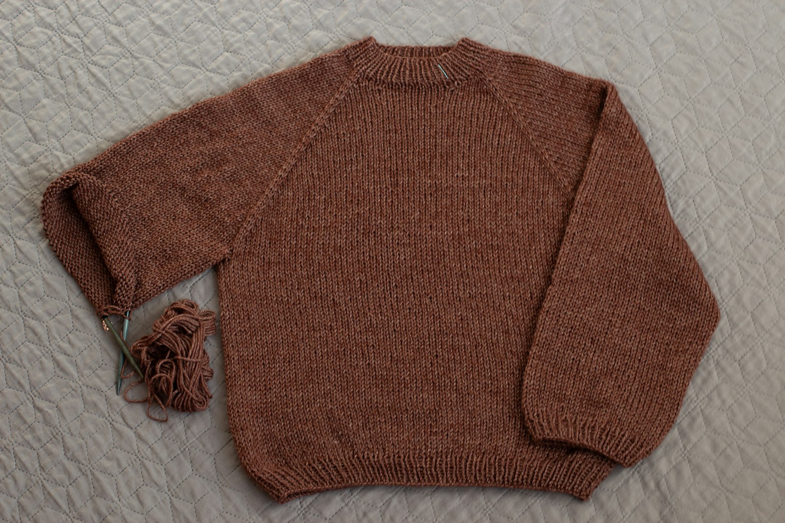Transformez votre look automnal avec le pull tendance de Letizia d&rsquo;Espagne