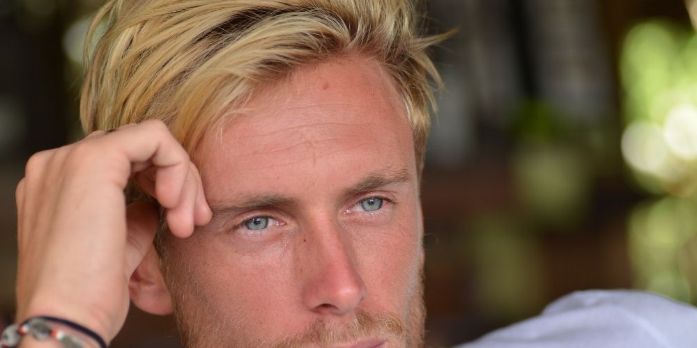 homme blond